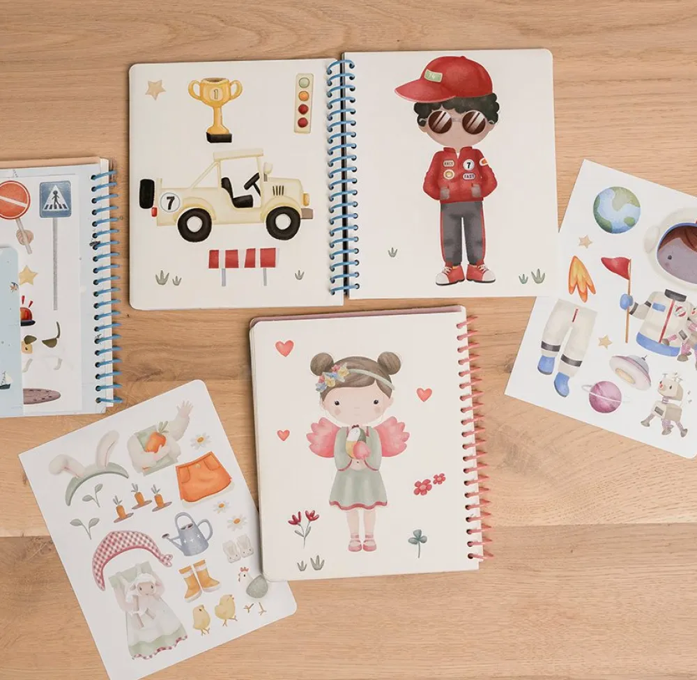 Little Dutch Aankleed- en stickerboek Jim & Friends