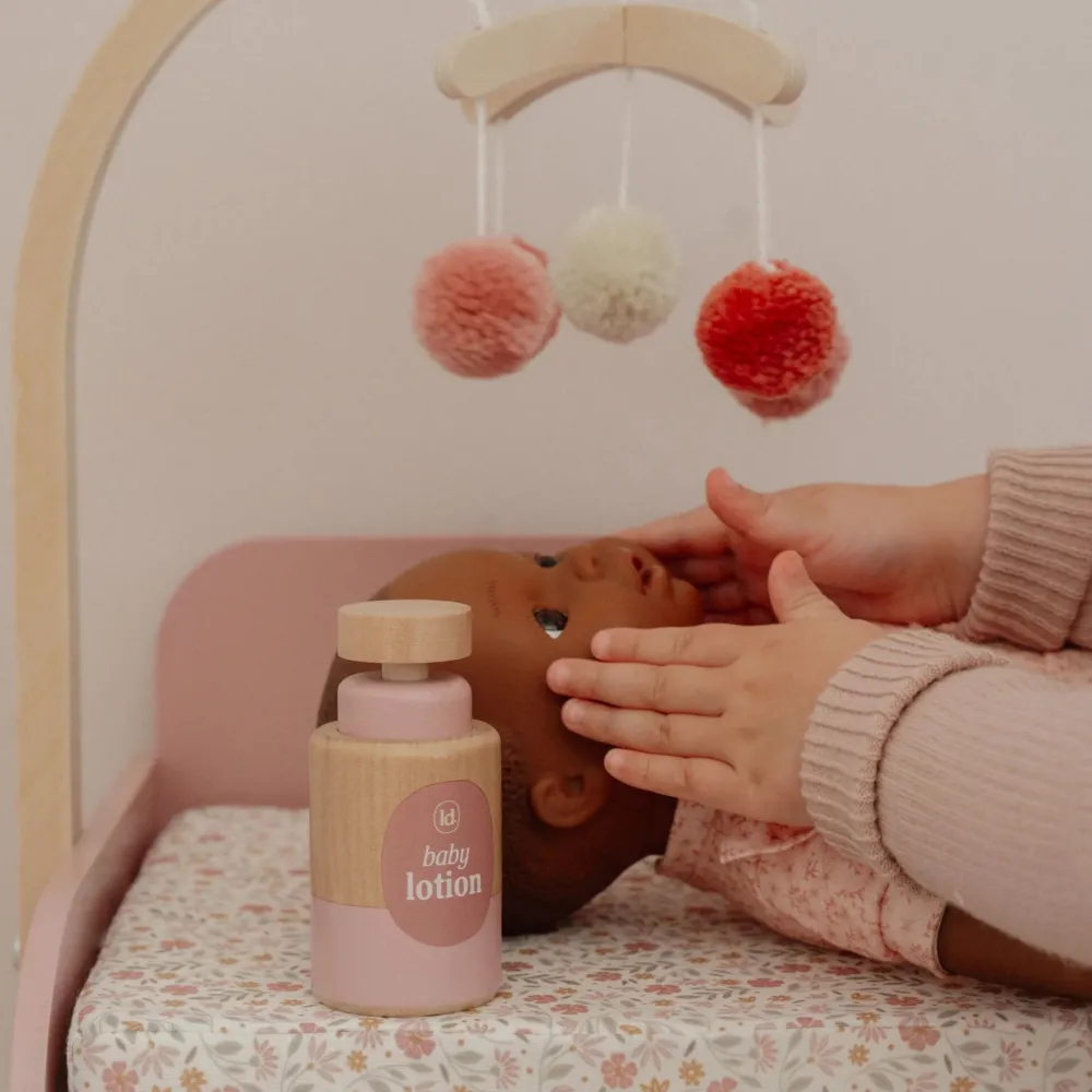Little Dutch Poppencommode – Roze – Essentials